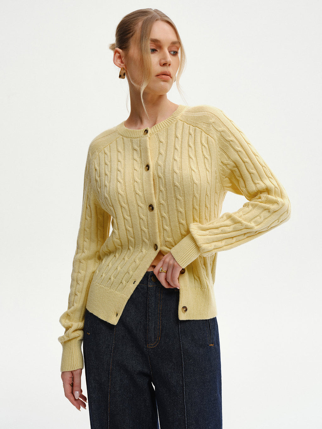 Cable-Knit Buttoned Cardigan