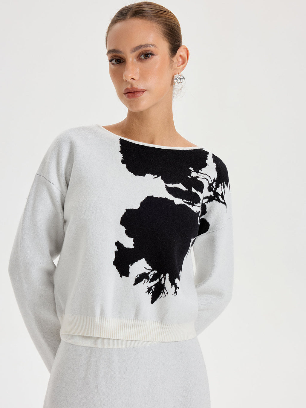 Ink-Wash Painting Pattern Round Neck Knit Top