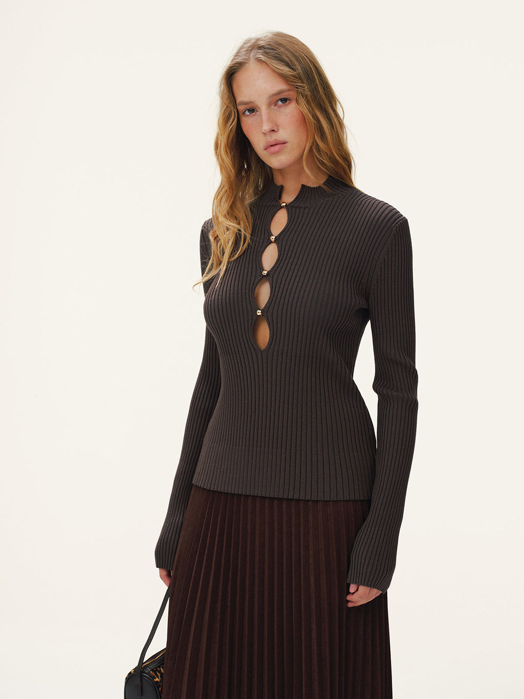 Metal Detail Cut-Out Mock Neck Fitted Sweater