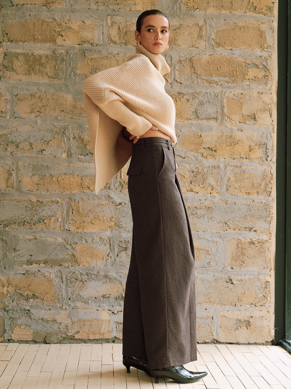 High-Waist Pleated Wide-Leg Pants