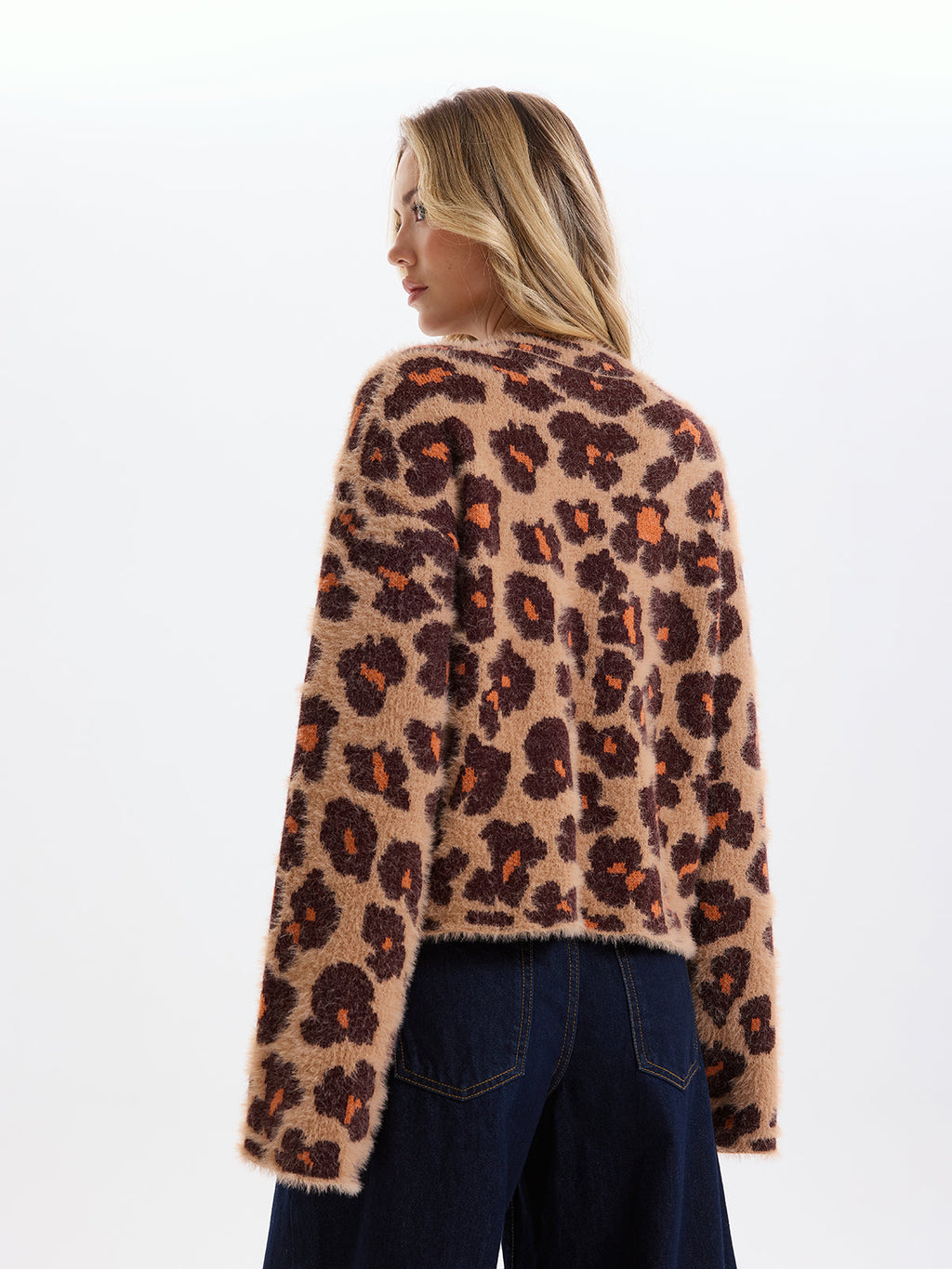 Loose Leopard Jacquard Fuzzy Sweater without Belt