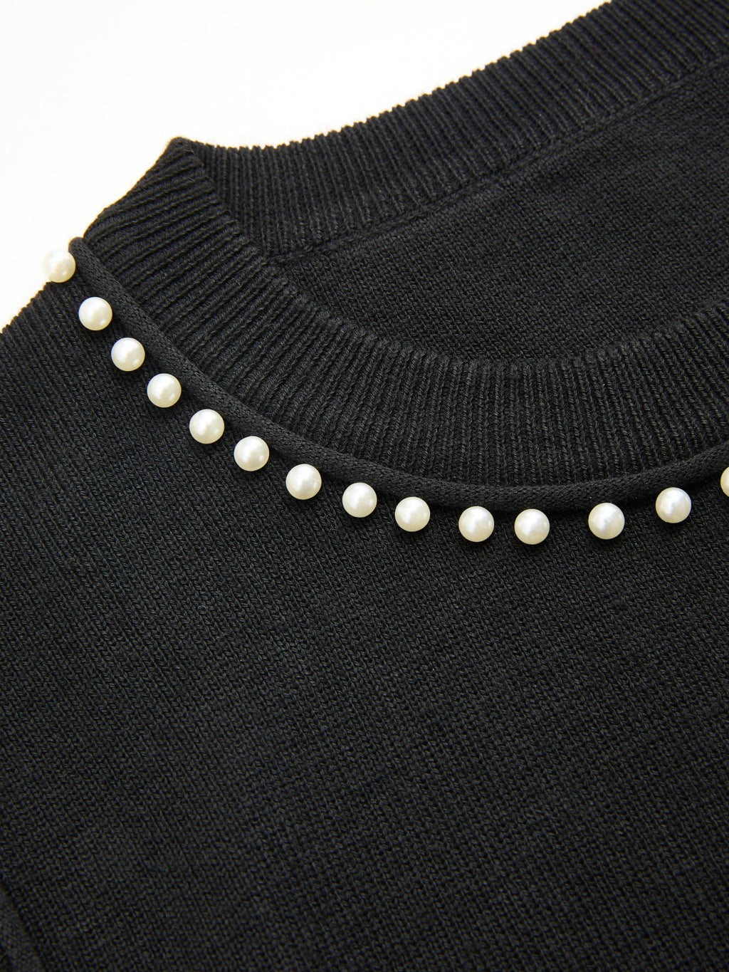 Pearl Trim Sleeveless Knit Vest