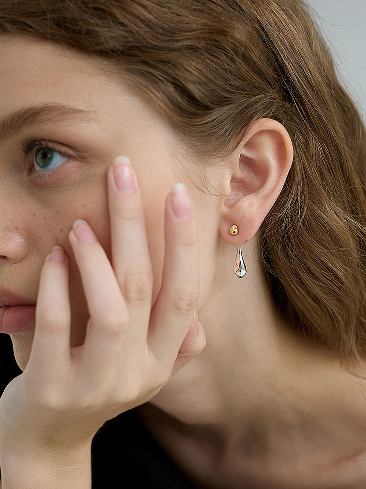 Minimalist Teardrop Dangle Earrings