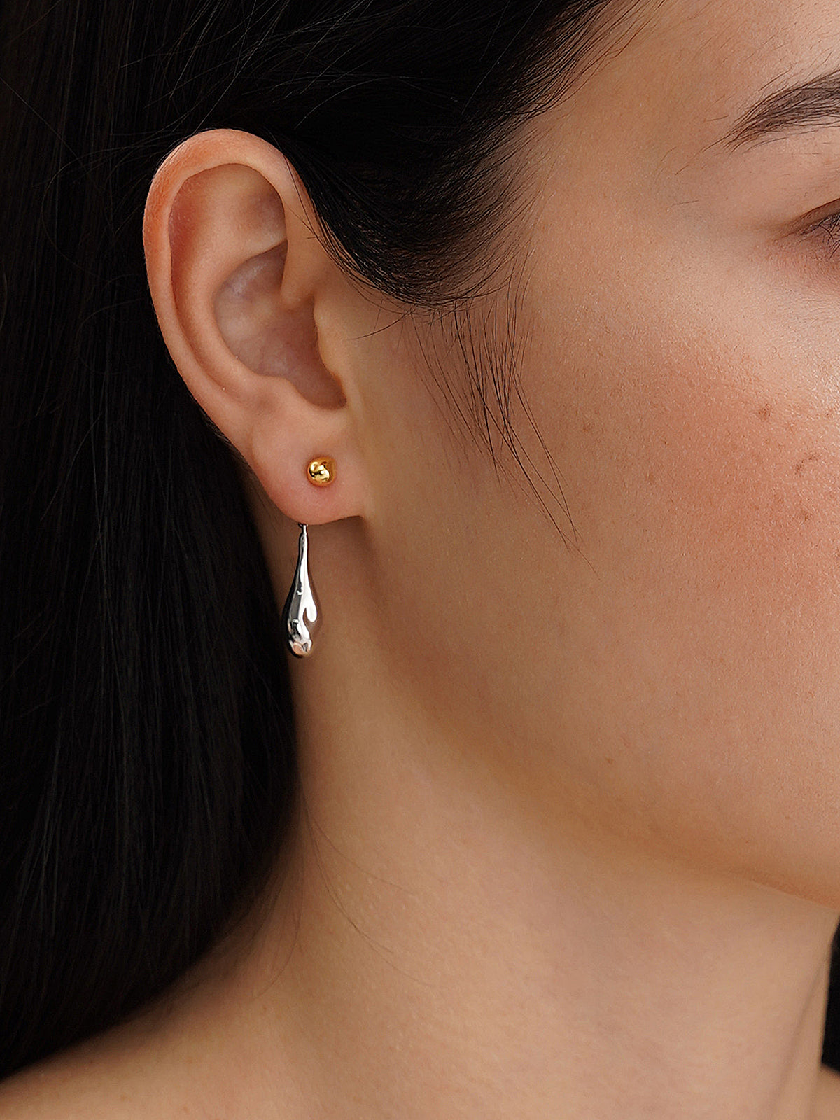 Minimalist Teardrop Dangle Earrings
