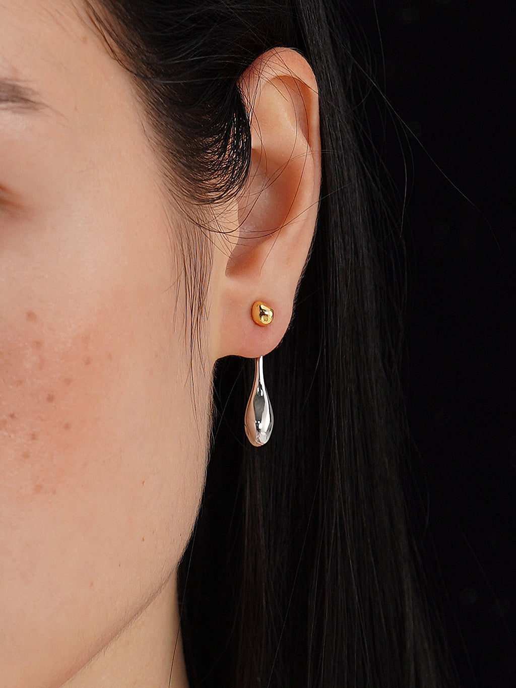 Minimalist Teardrop Dangle Earrings