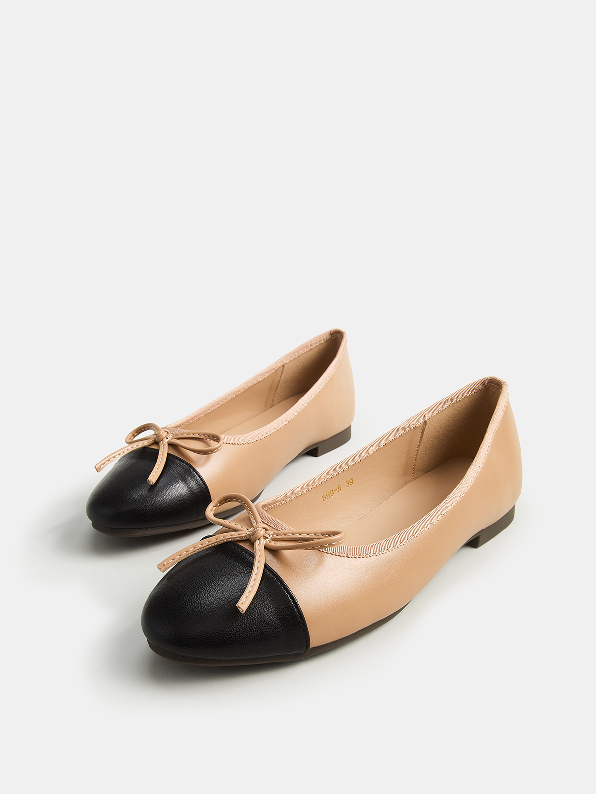 Bow Detail Leather Cap-Toe Ballet Flats