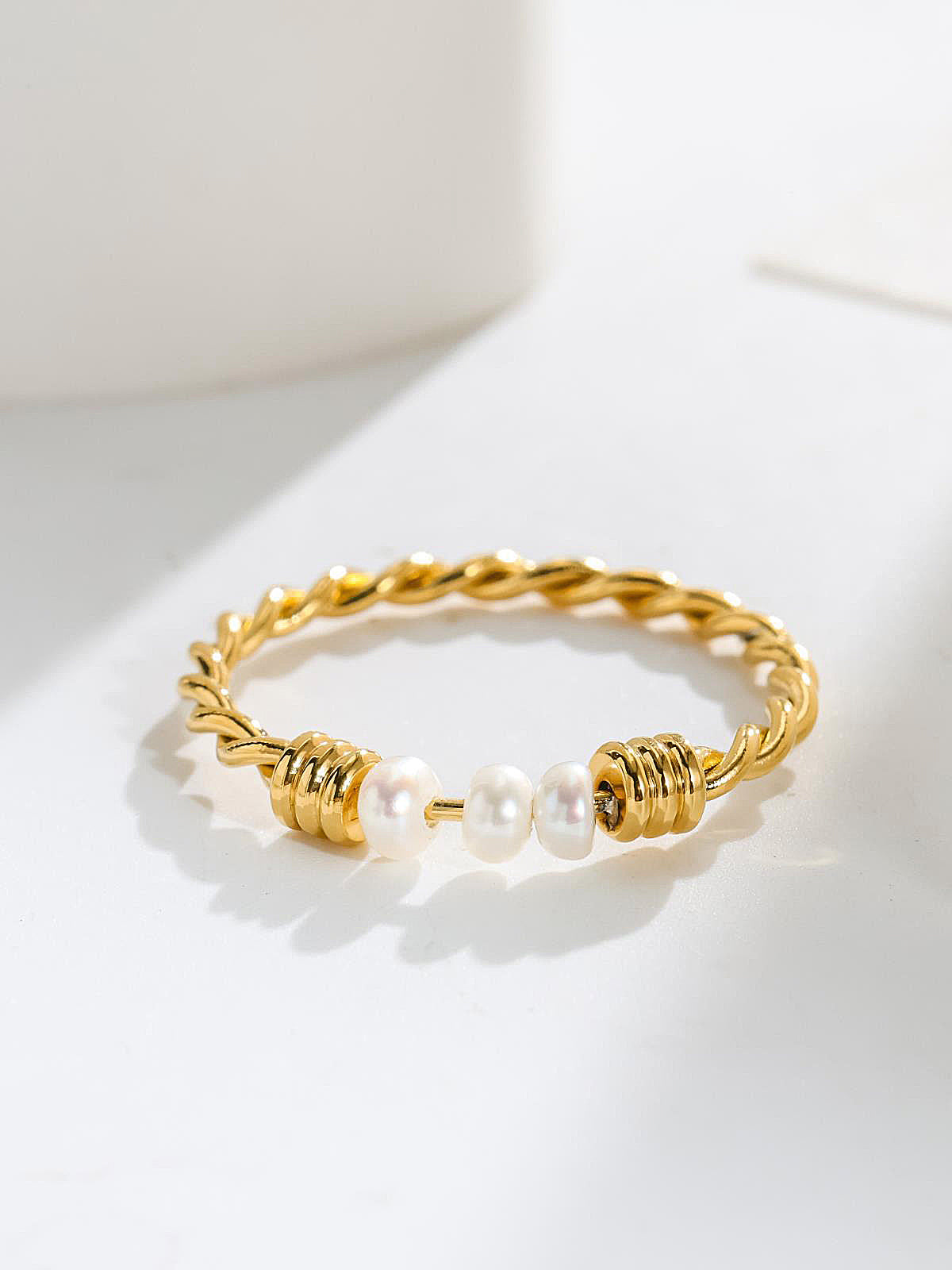Freshwater Pearl Twisted Band Ring