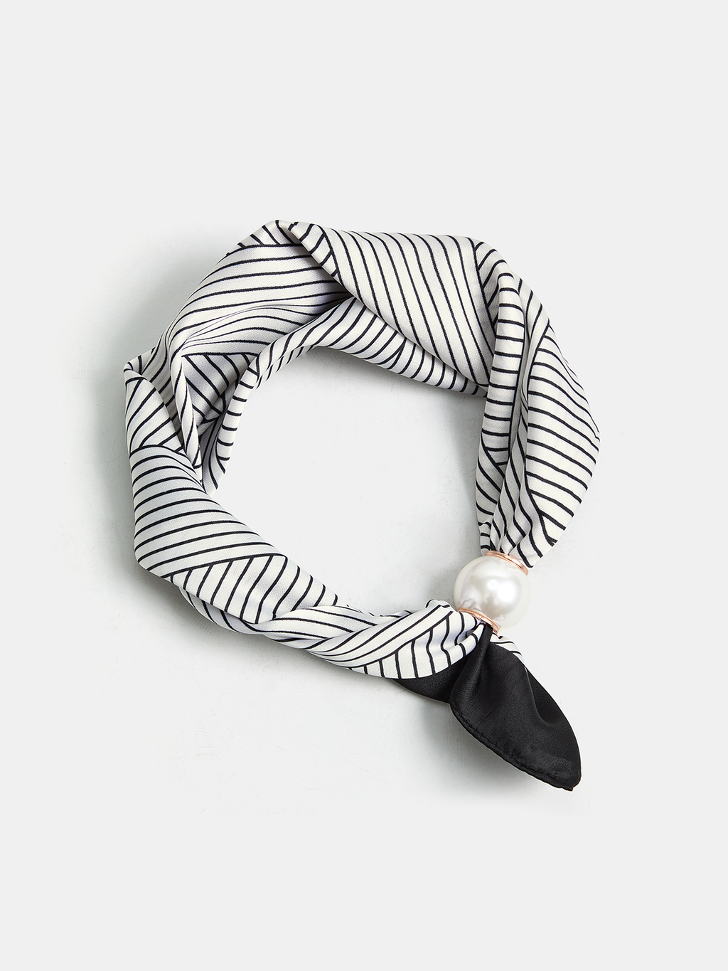 Striped Pearl Magnetic Closure Scarf