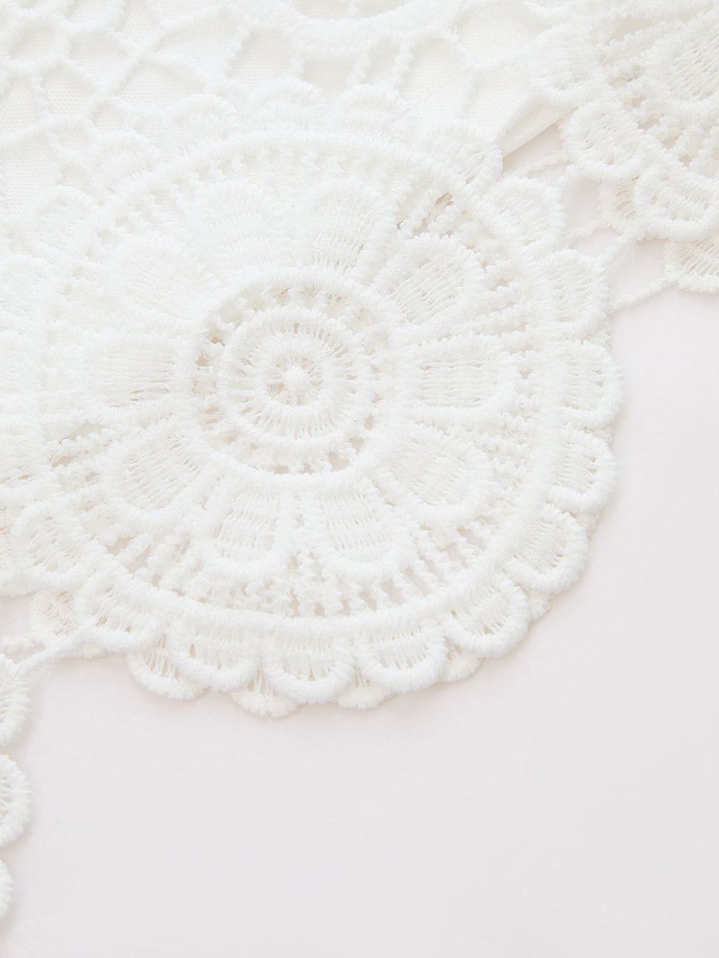 Bow-Back Guipure Lace Sleeveless Top