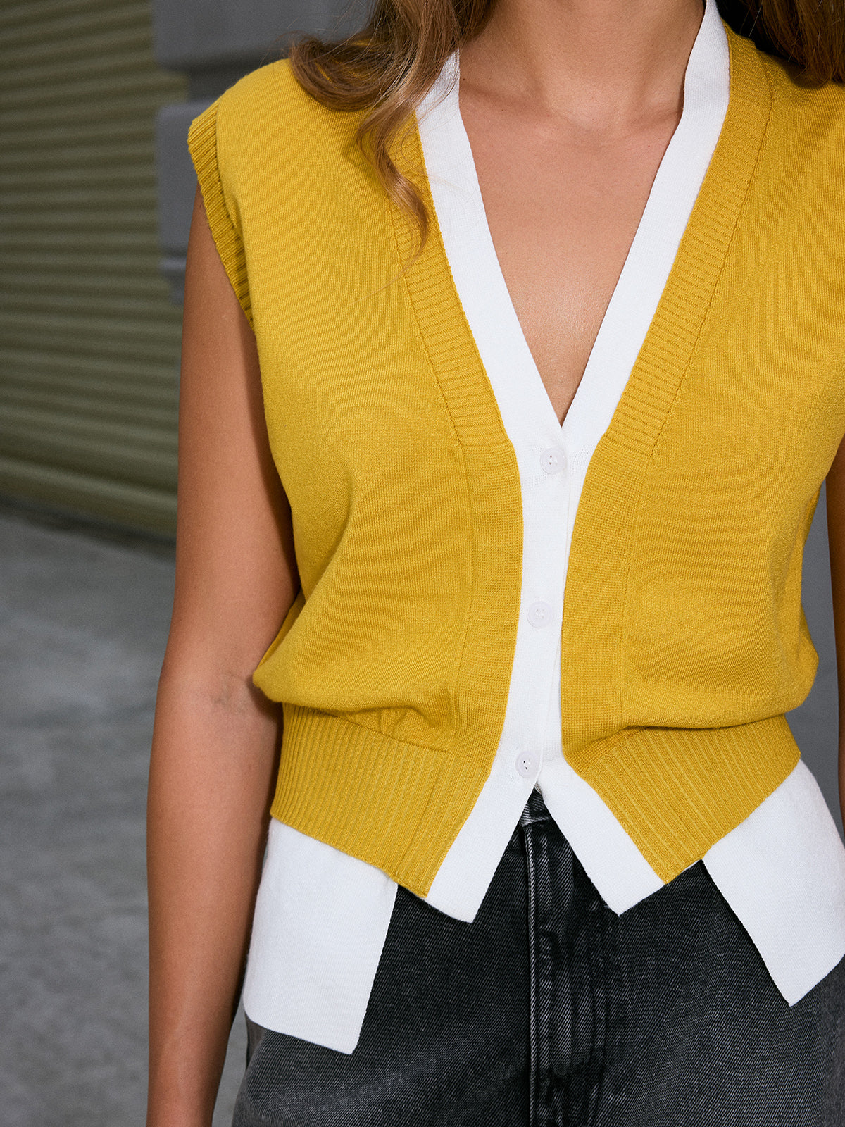Colorblock V-Neck Knit Vest