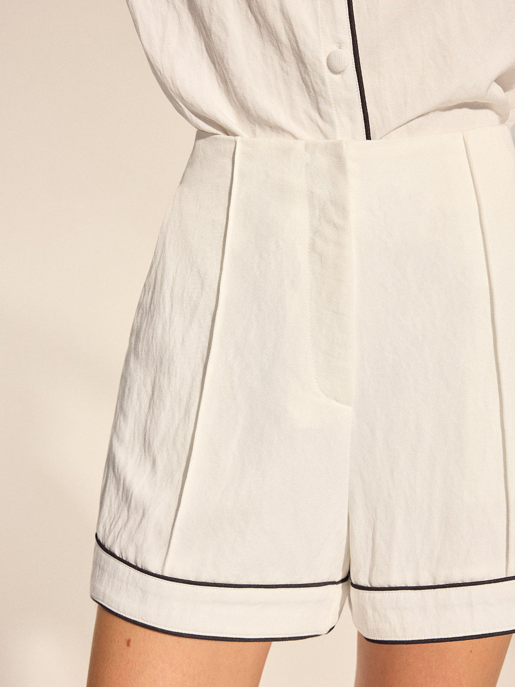 Contrast Piping Two Piece Shorts Set