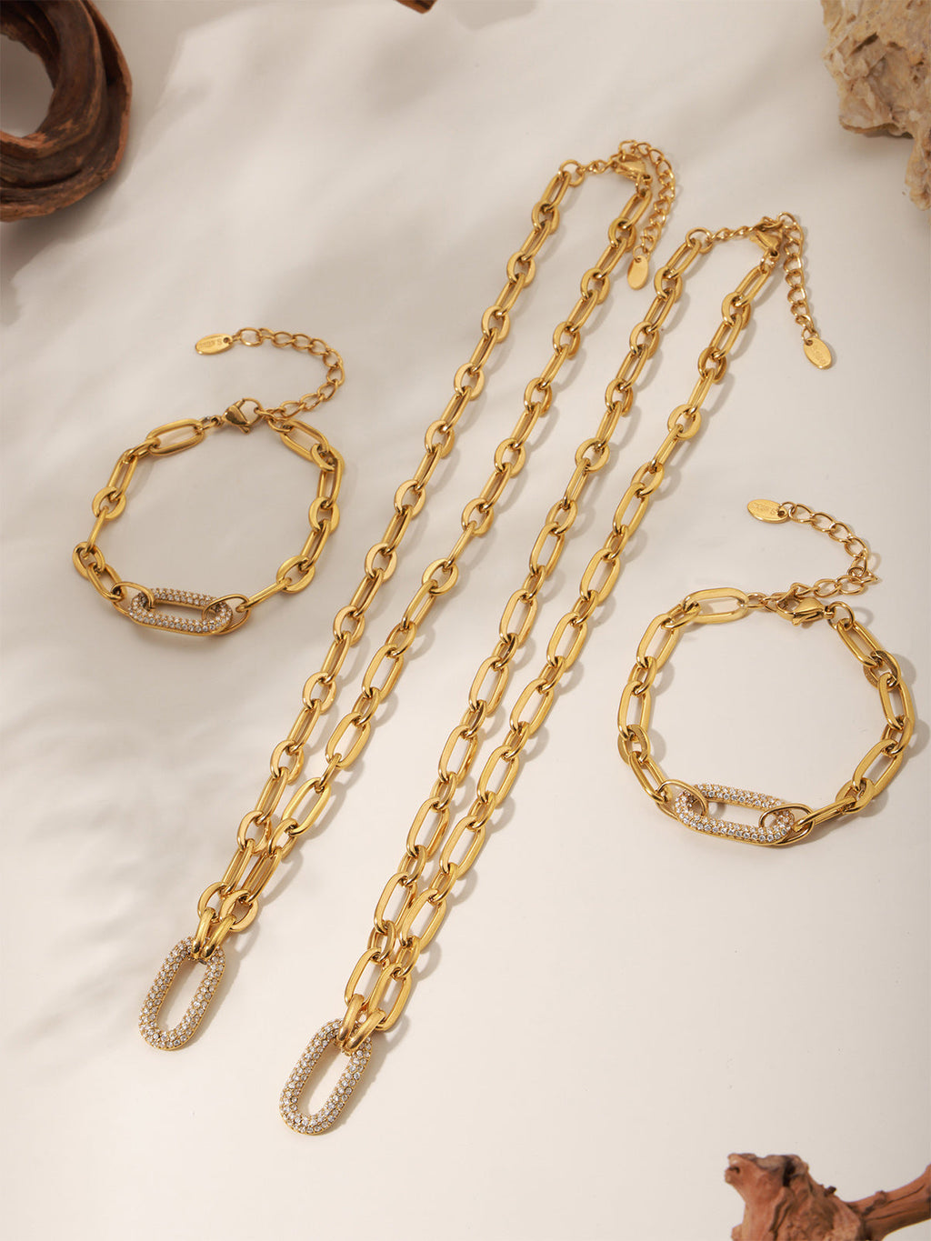 Paved Paperclip Link Necklace