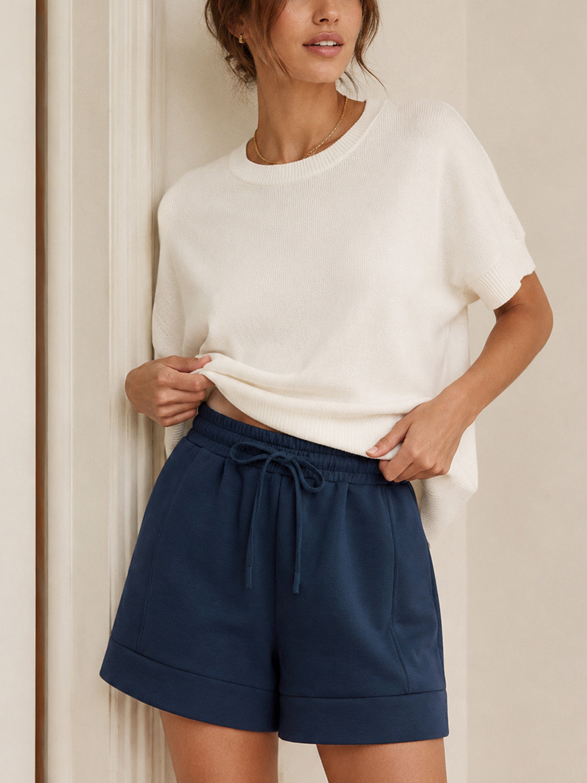 Drawstring Elastic Waist Casual Shorts