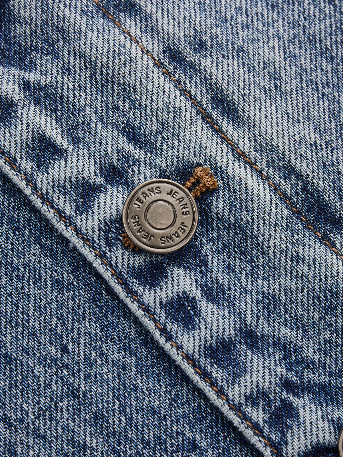Diagonal Button High Waist Barrel Jeans