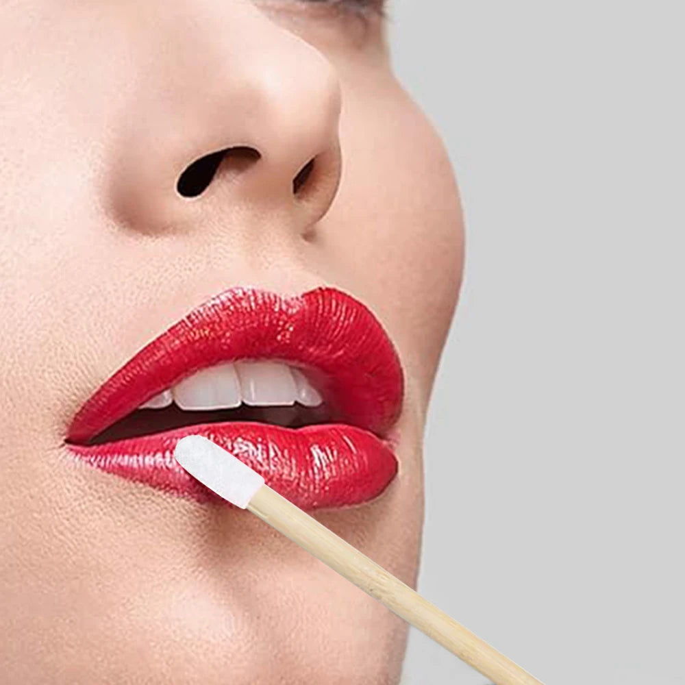 50/100pcs Lip Brushes Bamboo Handle Lip Brushes Lipstick Gloss Wands Applicator Makeup Tool For Eyelashes Extension Accessories
