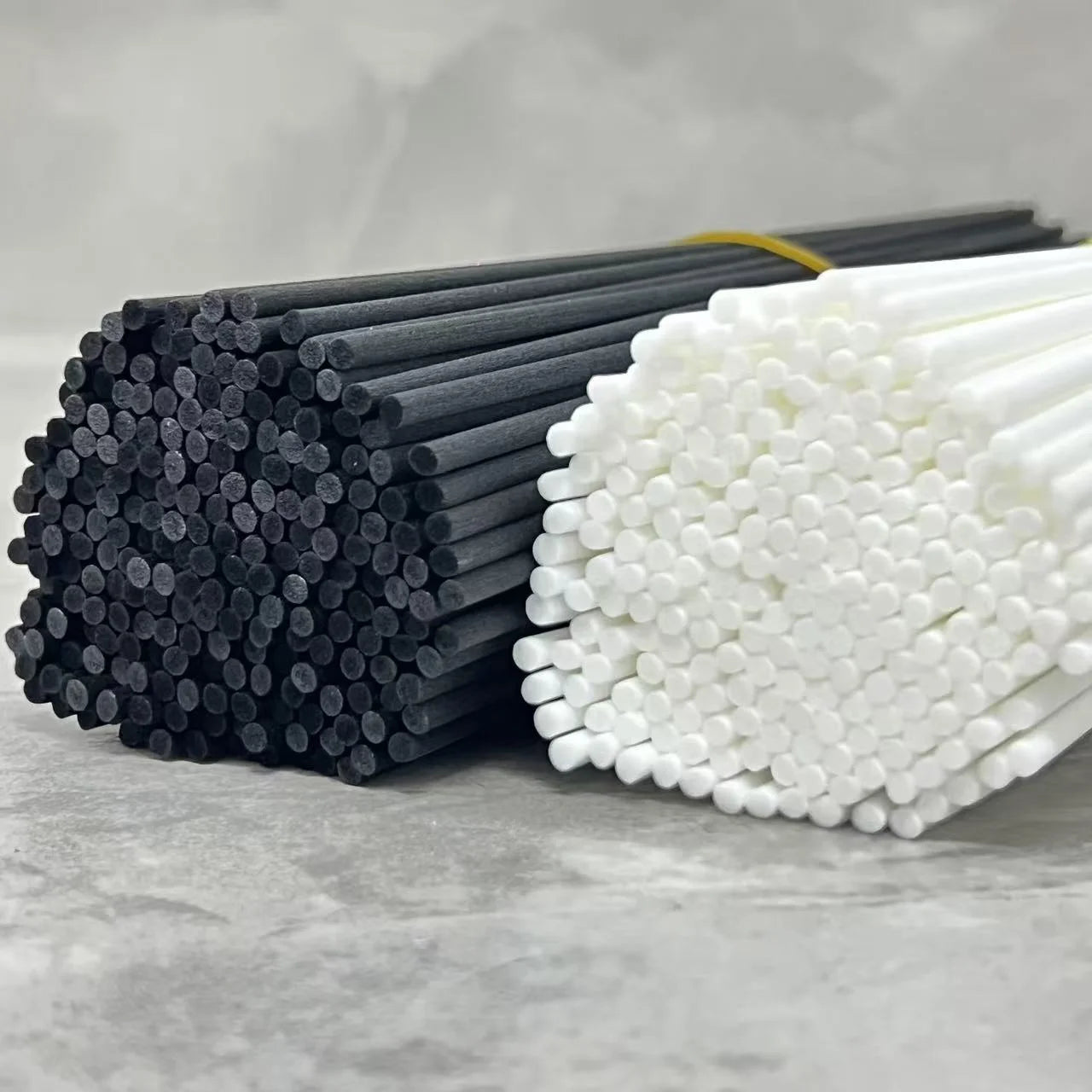 50 Pcs/Pack 3mm*20cm Diffuser Sticks , Fragrance Refill Black Fibre Reed Thick Aromatherapy Diffuser Sticks for Diffuser Oils