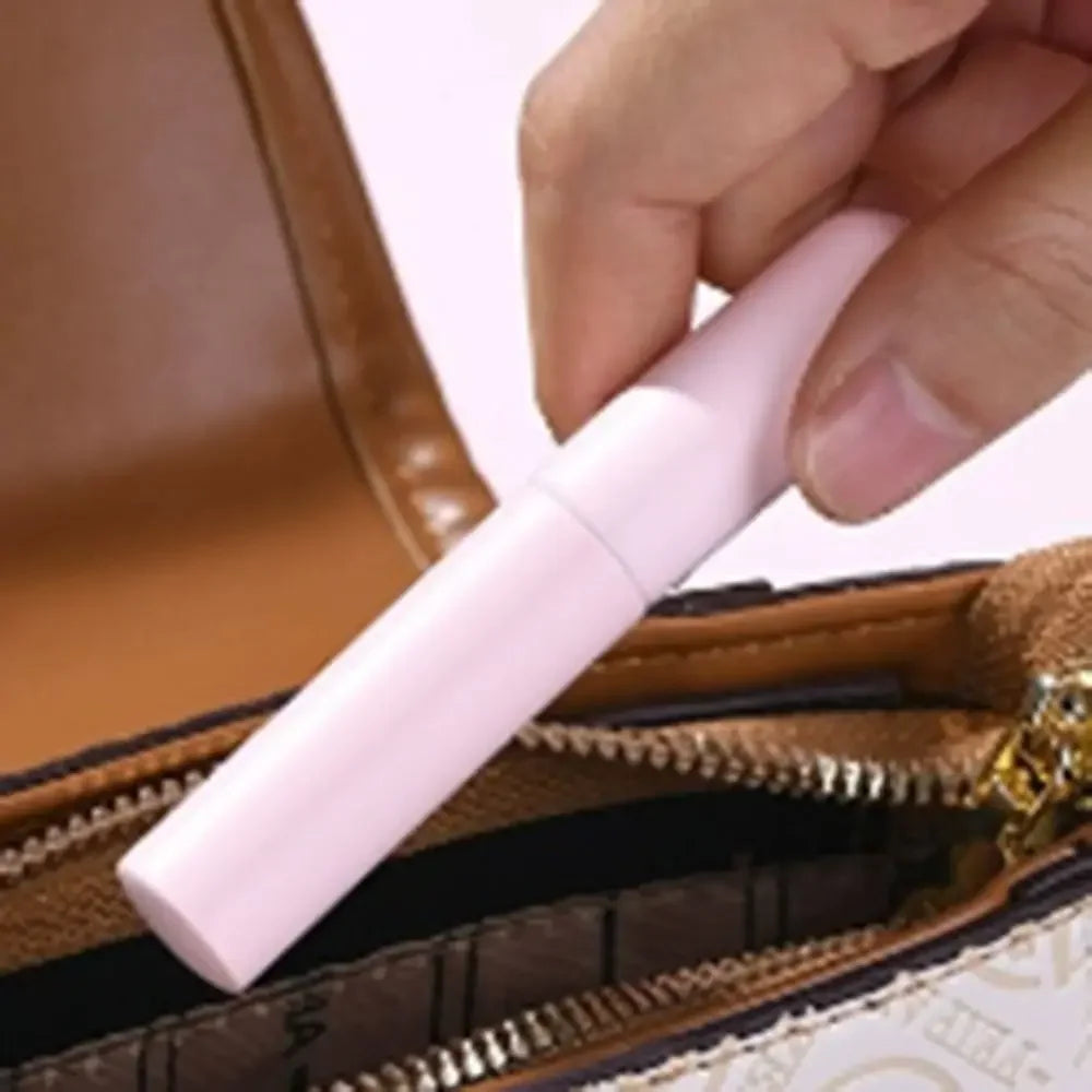 CNKESS Reusable Lip Brushes Multifunction Round Head Silicone Lipstick Brush Applicator Elastic Lip Gloss Makeup Brushes Woman