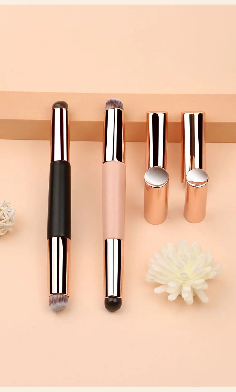 2 In 1 Silicone Lip Brush Concealer Brush Wooden Handle Lipstick Lip Balm Applicator with Cap Travel Makeup Brush Beauty Tools