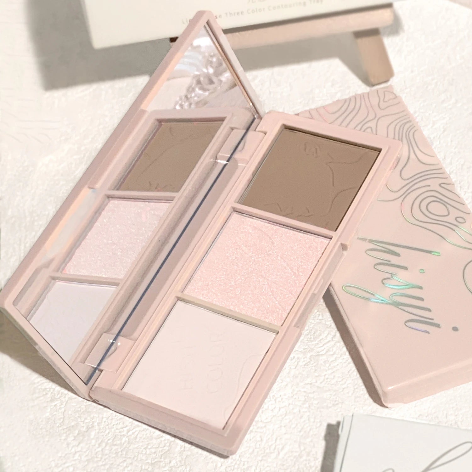 Light Sensation Three-Color Contour Powder, Pearlescent and Matte, 3D Highlight and Shadow Powder, All-in-One Palette