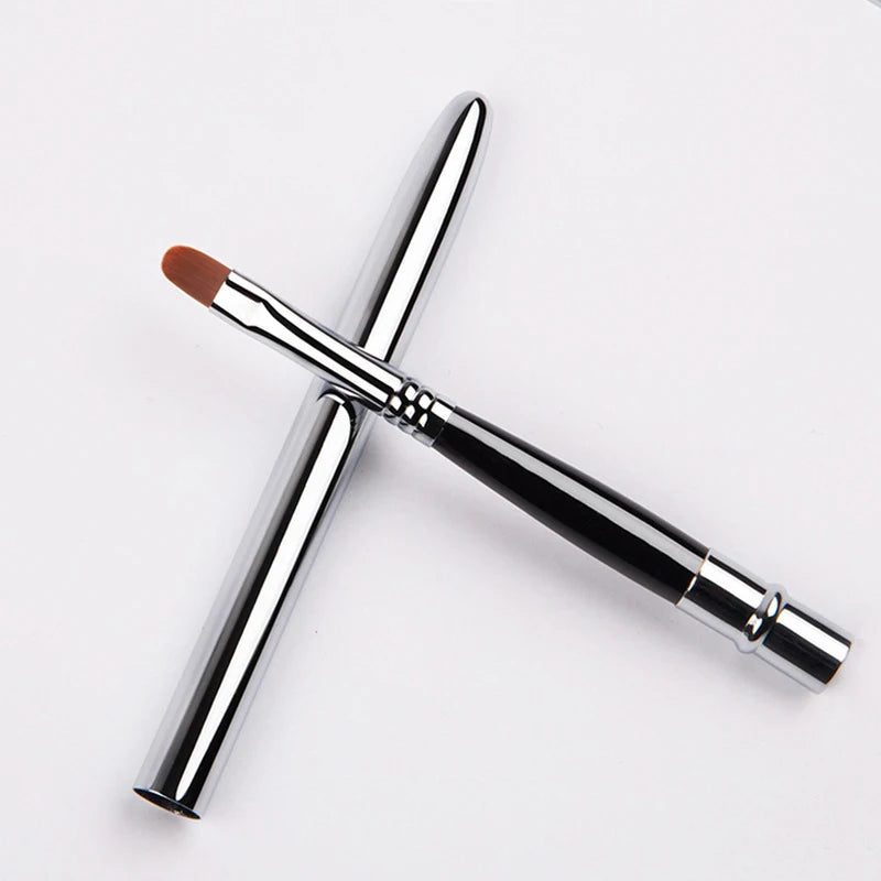 Portable Retractable Makeup Brush - Eyeshadow Lip Gloss Tool with Adjustable Lips Brush And Protective Cover for Beauty Cosmetic