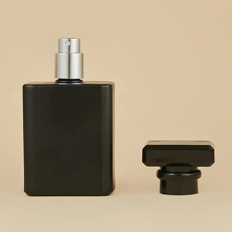 50ml  Black White Square Glass Spray Perfume Bottle Cosmetic Packaging Empty Bottles Can Be Filled in Perfume Bottles