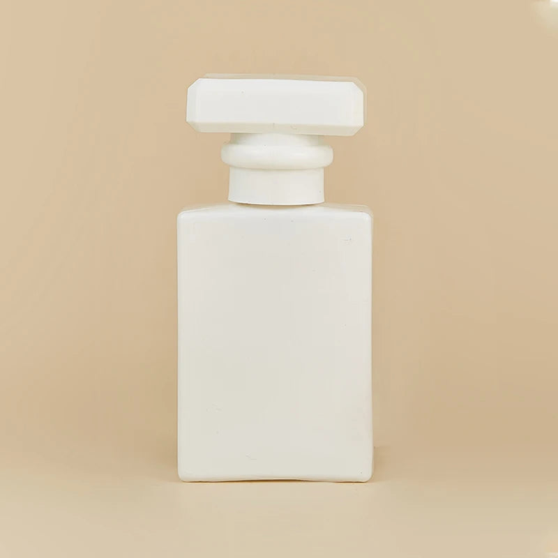 50ml  Black White Square Glass Spray Perfume Bottle Cosmetic Packaging Empty Bottles Can Be Filled in Perfume Bottles