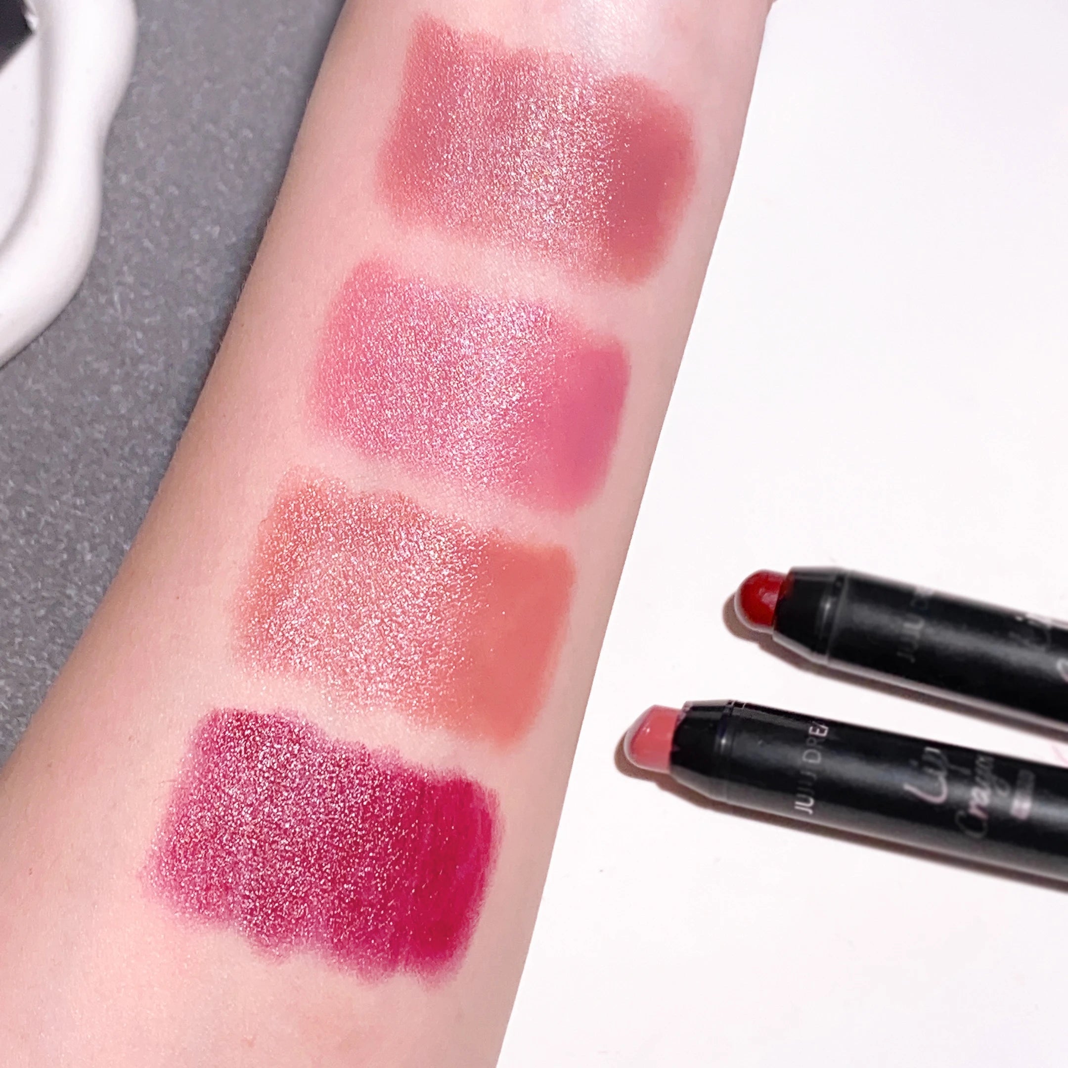 Matte 4-Color Lipstick Pen, Waterproof Long-Lasting, Easy Apply, Non-Fading, Multi-Look Lip Makeup, Unisex, Safe & Certified