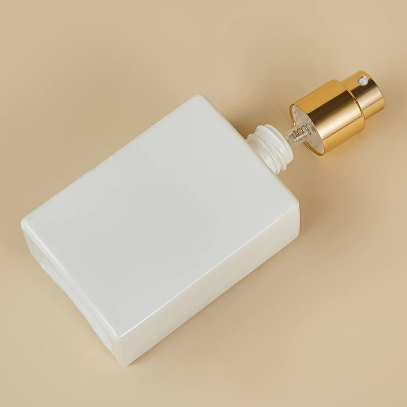 50ml  Black White Square Glass Spray Perfume Bottle Cosmetic Packaging Empty Bottles Can Be Filled in Perfume Bottles