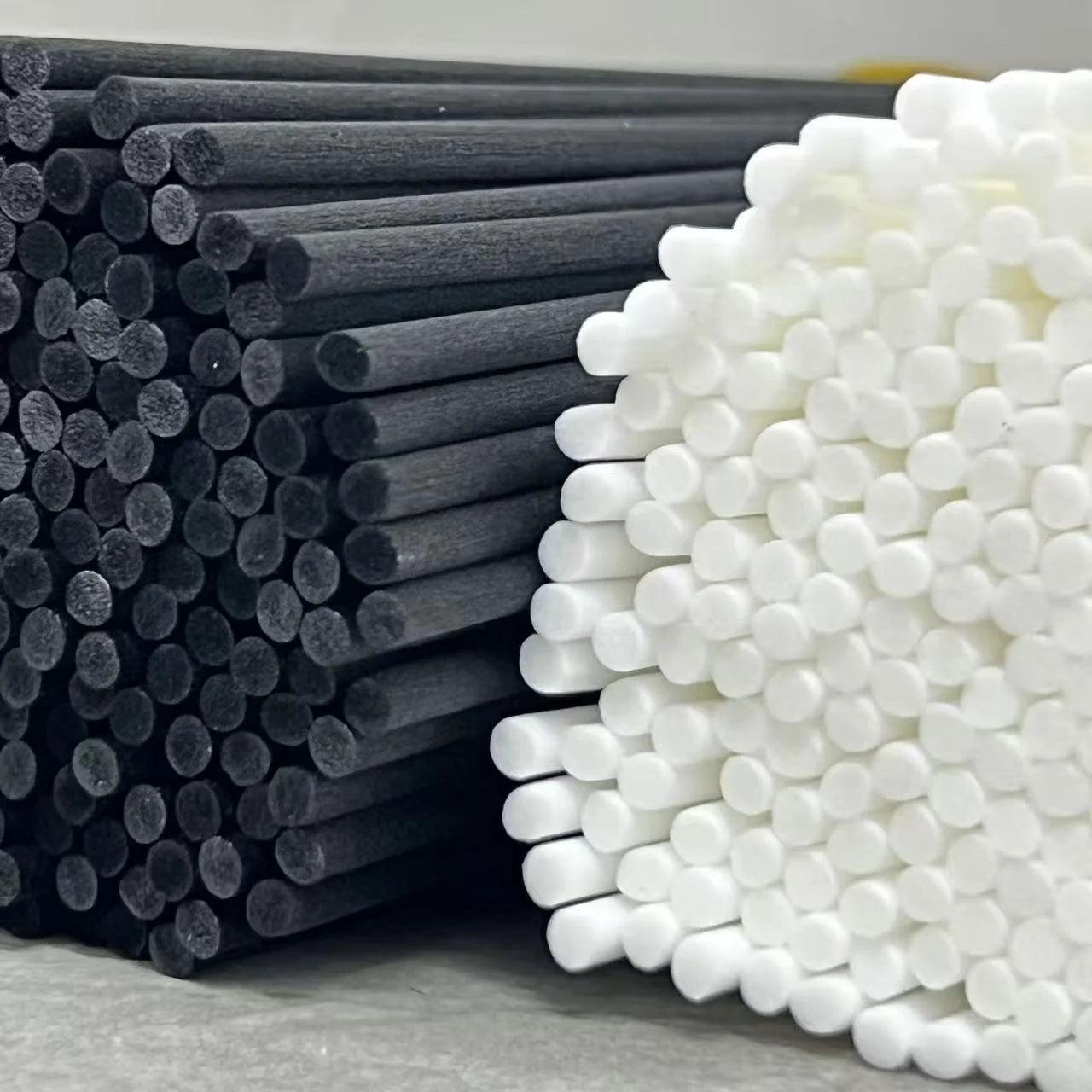 50 Pcs/Pack 3mm*20cm Diffuser Sticks , Fragrance Refill Black Fibre Reed Thick Aromatherapy Diffuser Sticks for Diffuser Oils