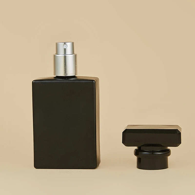 50ml  Black White Square Glass Spray Perfume Bottle Cosmetic Packaging Empty Bottles Can Be Filled in Perfume Bottles