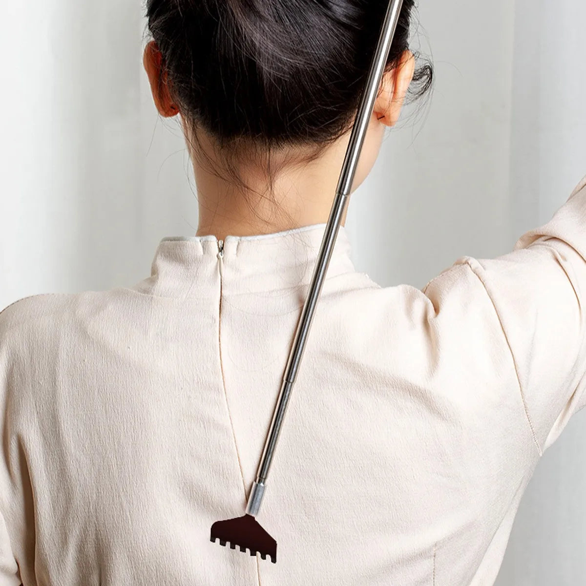 Telescopic Back Scratcher Scratching Backscratcher Massager Metal Stainless Steel Tool with Carrying Bag