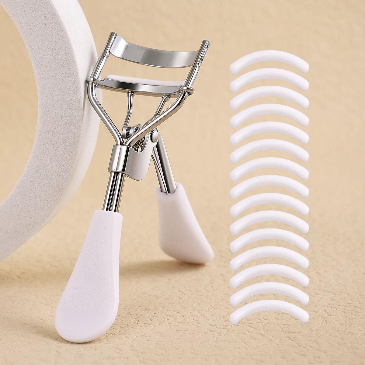 Portable Eyelash Curler with 15 Silicone Pads and Stainless Steel Eyelash Curler, Used for Eyelash Extensions and Curling Tools