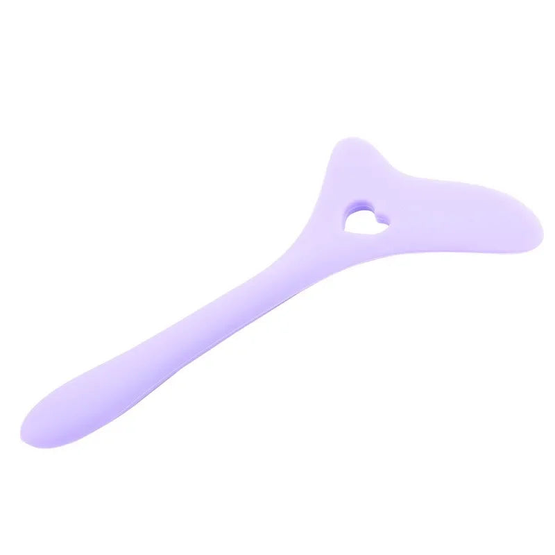 Wholesale  Multi-functional Eyeliner Stencil Wing Tips Silicone Eyeliner Aid Drawing Lipstick Wearing Aid Reusable Makeup Tools
