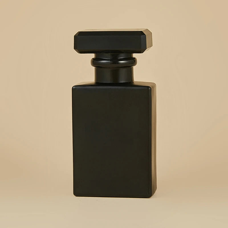 50ml  Black White Square Glass Spray Perfume Bottle Cosmetic Packaging Empty Bottles Can Be Filled in Perfume Bottles
