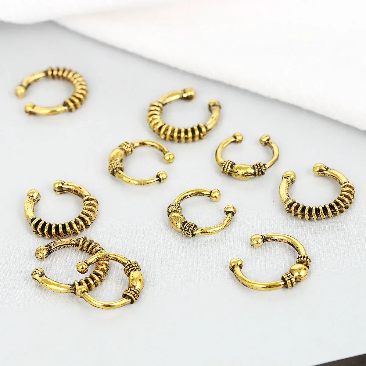 5-8Pcs Metal Hollow Out Hair Ring Accessories,Beads Hair Braid Rings Clips Dread Locks Hair Braiding Metal Cuffs Decoration Gold